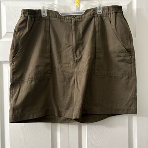 Windham pointe Olive Green Casual Shorts